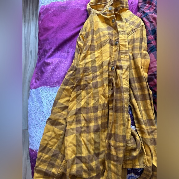 Men’s button up shirts (3) - Picture 2 of 5